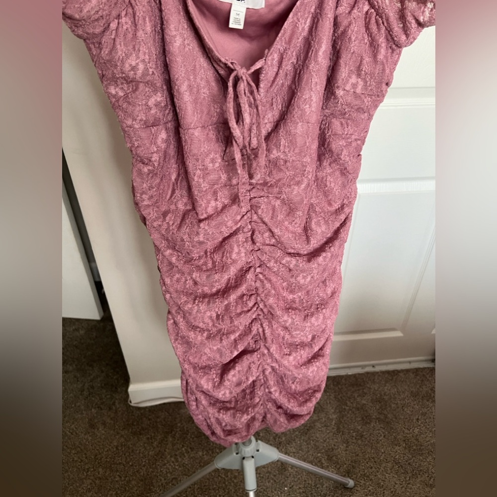BP PINK RUCHED LACE MINIDRESS Size Medium NWT - Picture 6 of 13